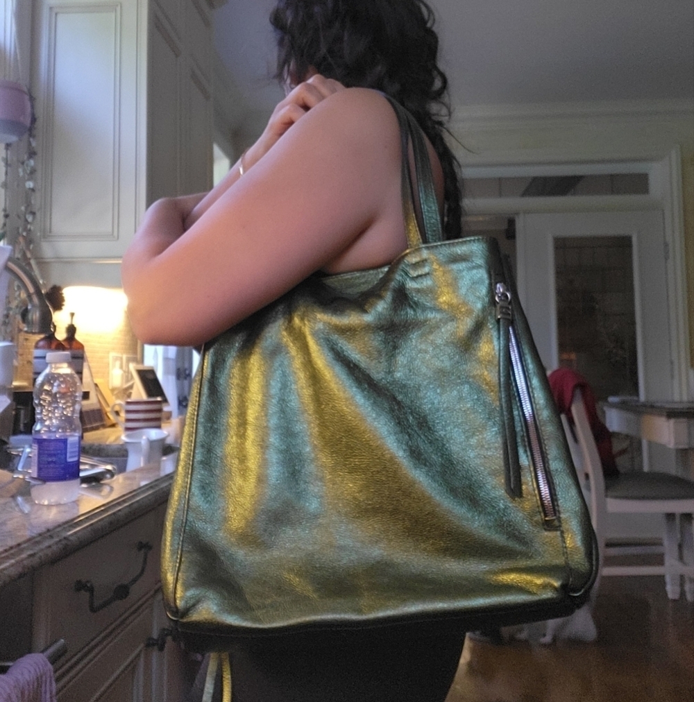 Metallic green gianni chiarini soft leather purse - Picture 7 of 7